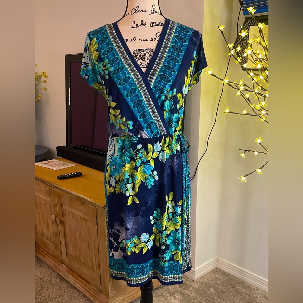 Nina Leonard - Colorful V-neck Faux Wrap Dress - Short Sleeves